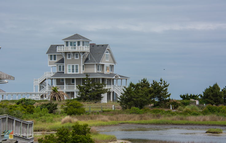 A soundfront home in Hatteras