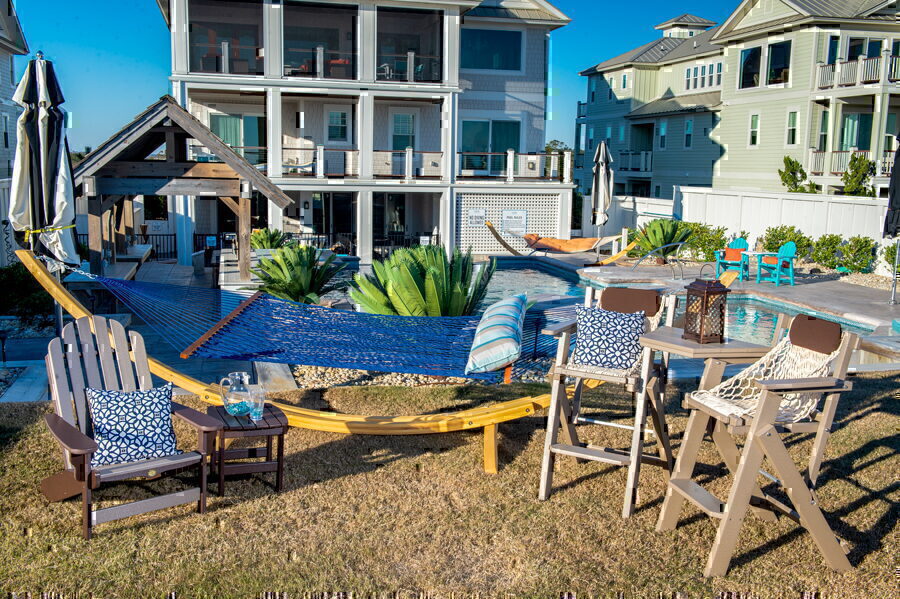 Nags Head Hammocks and chairs display