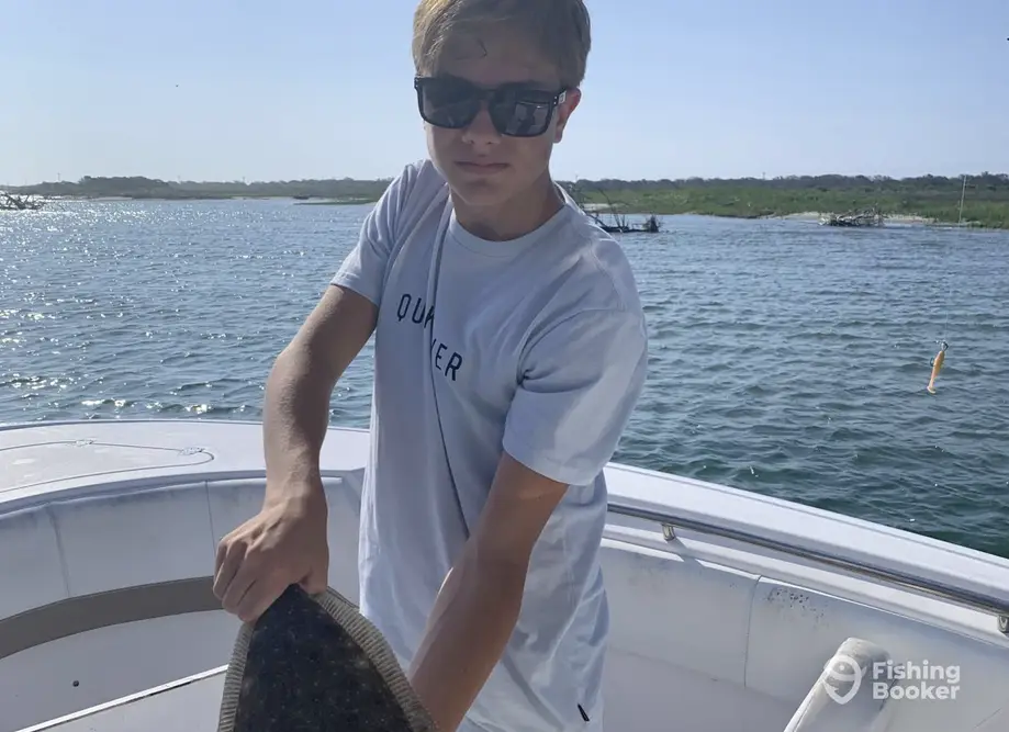 Island Saltwater Adventure charter image 2