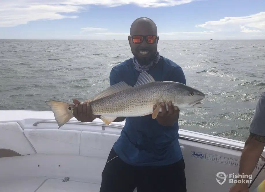 Island Saltwater Adventure charter image 3