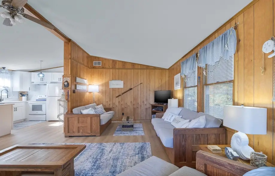 7595 - Kaspar Kottage