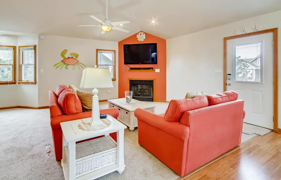 The Beach House in Waves