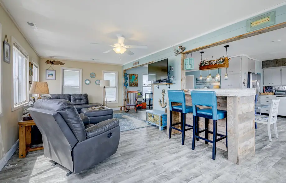 7022 - East Point El Dorado