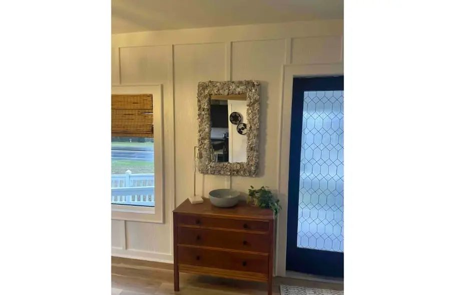 Relax, unwind in beautiful coastal cottage near exquisite Cape Hatteras Seashore