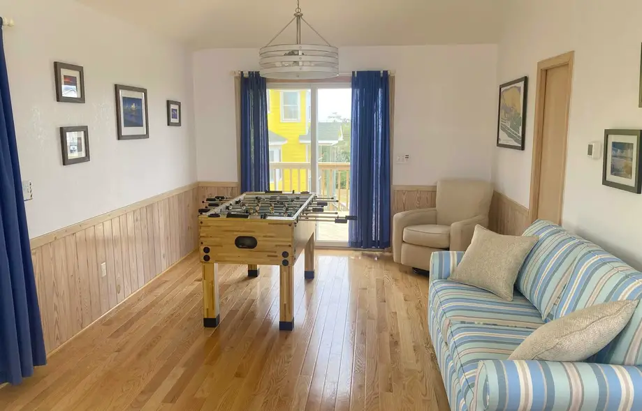 7692 - Seaside Serenity