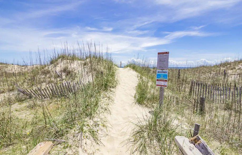 7916 - Hatteras Vista