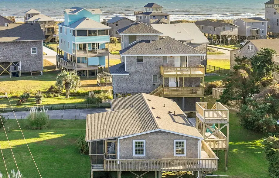 7933 - Salty Sea-Gal