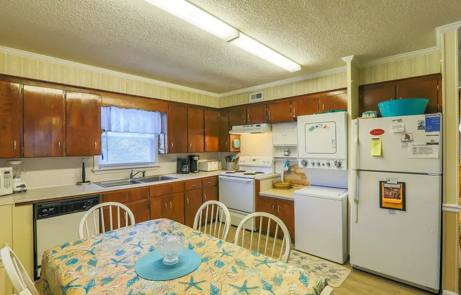 7604 - Uncle Pooh's Cottage