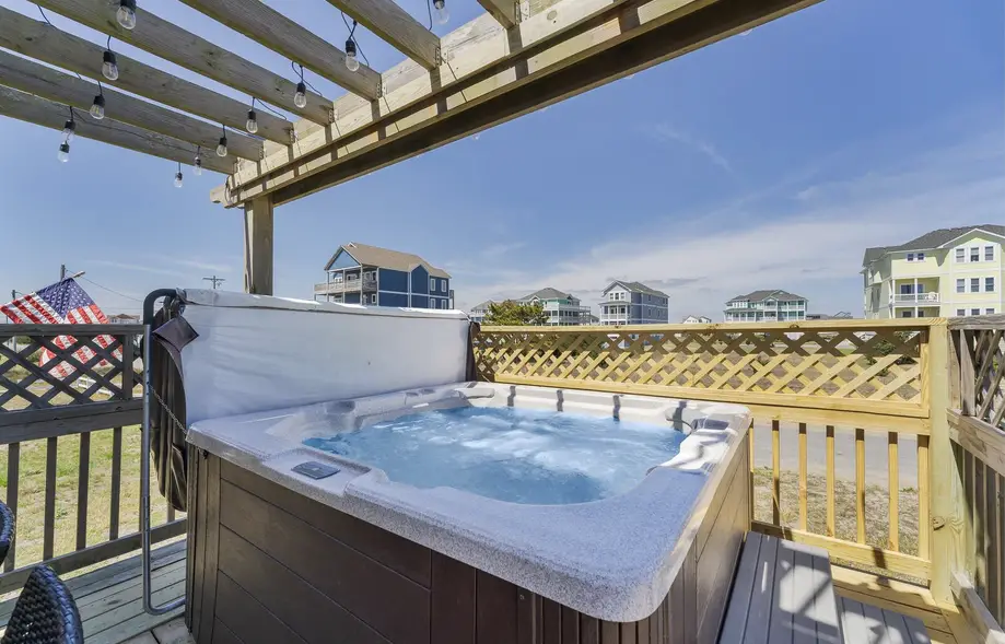 7039 - A Wave From It All