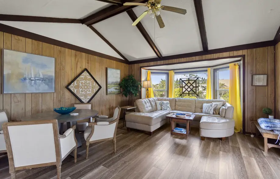 7648 - QuinnaKeeters' Beach Bungalow