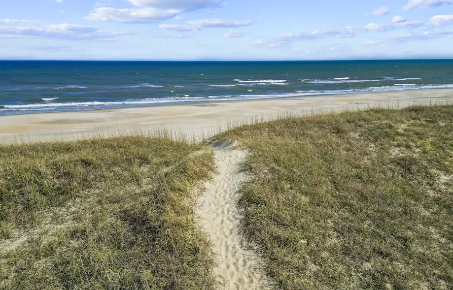 7621 - Hatteras Bound