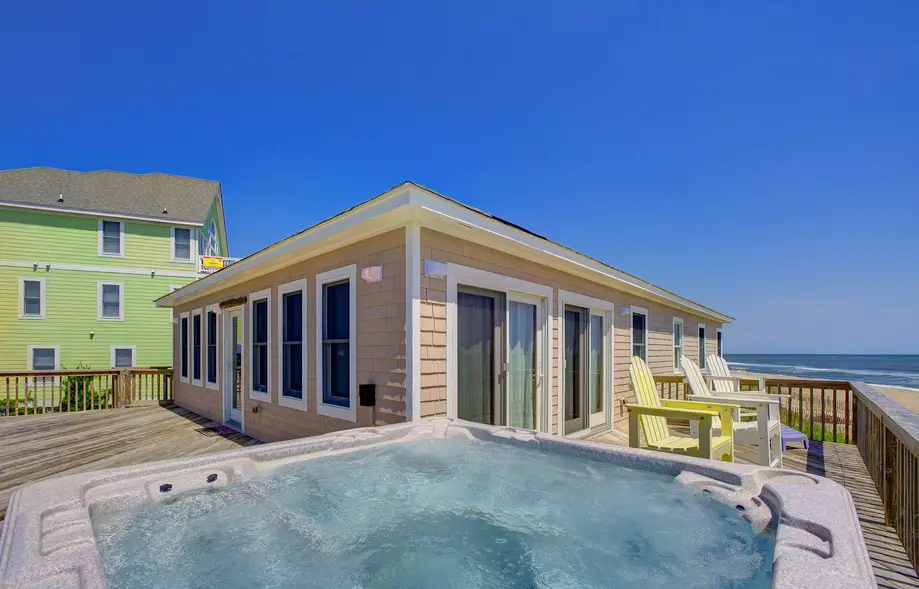 Captain's Quarters 125