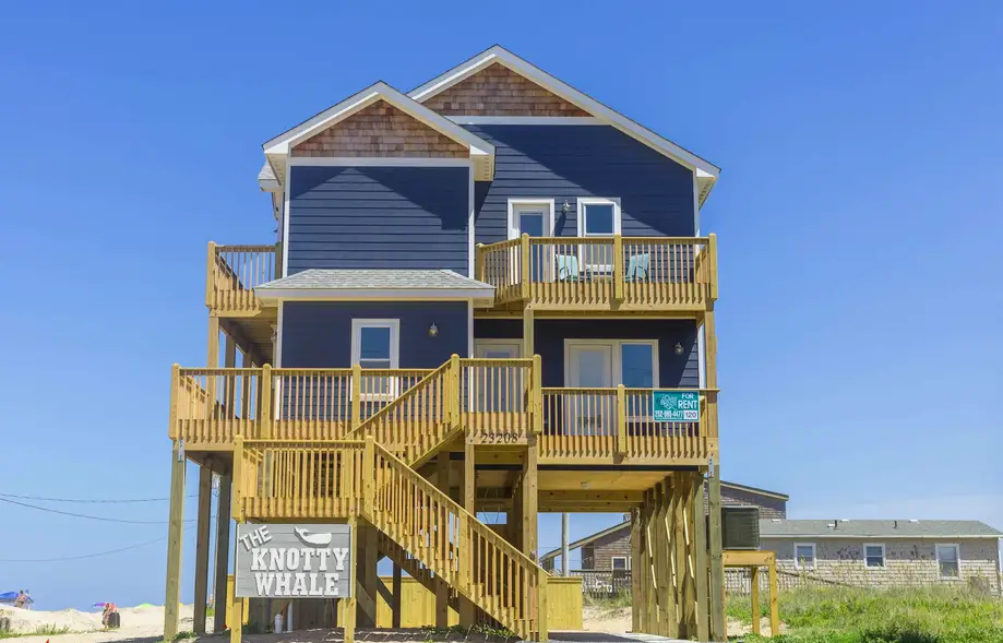 The Knotty Whale 120